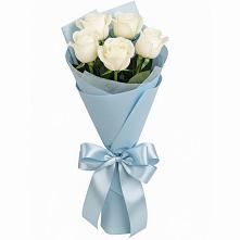Букет 5 Белых роз Проуд в Солдатской