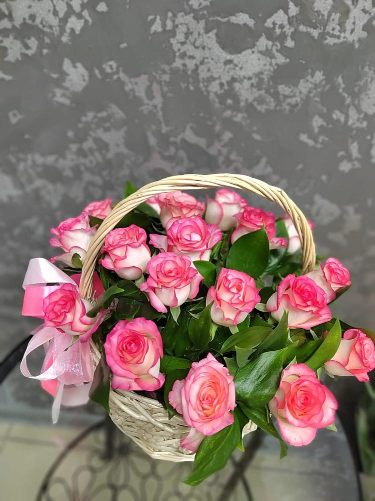 Цветочная композиция из Розы в корзине в Солдатской