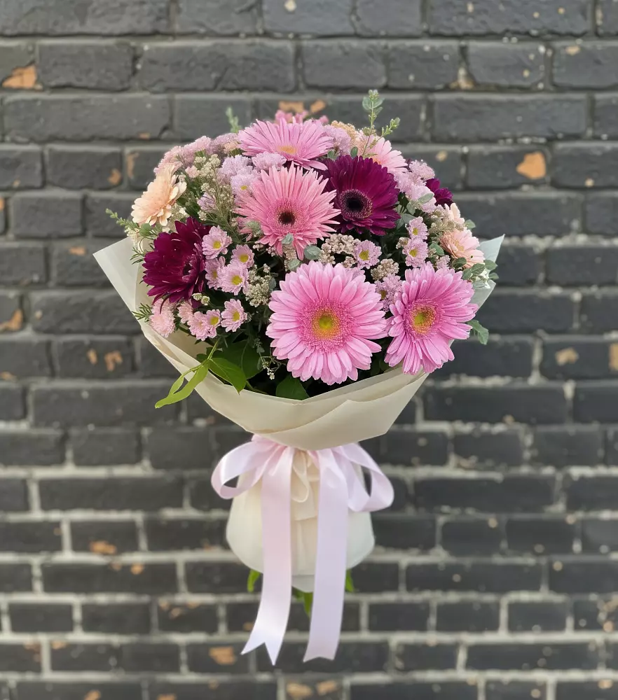 Букет цветов из: Герберы и Хризантемы в Солдатской