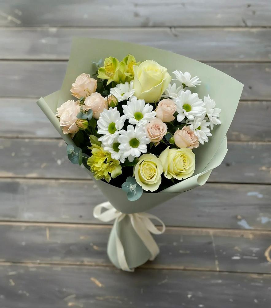 Букет цветов из: Альстромерии, Розы и Хризантемы в Солдатской