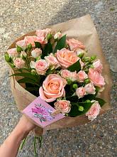 Букет цветов из:  Розы #REPLACE_PRED# Солдатской