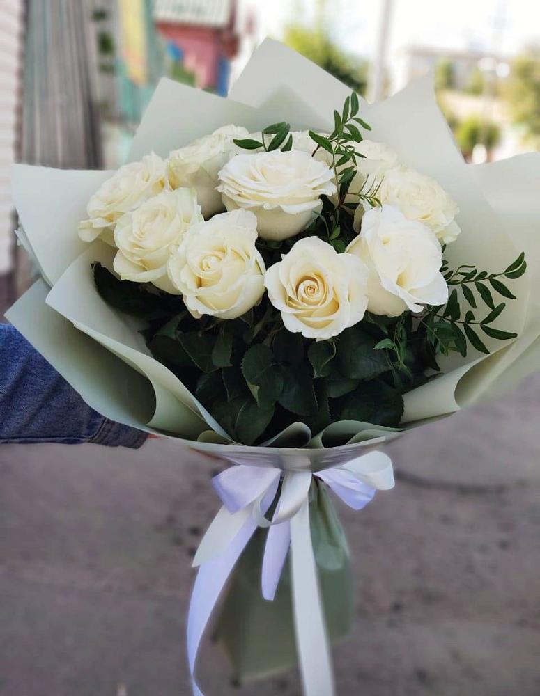 Букет Белые розы Проуд в Солдатской