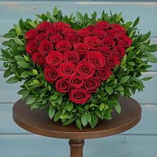 Цветочная композиция из Розы в виде сердца в Солдатской