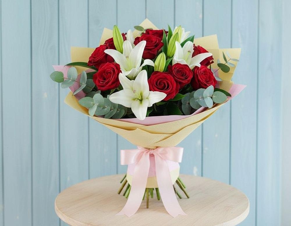 Букет цветов из: Лилии и Розы в Солдатской